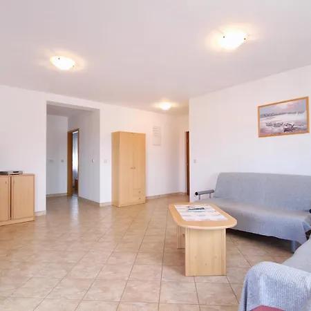 Cukon Apartman *