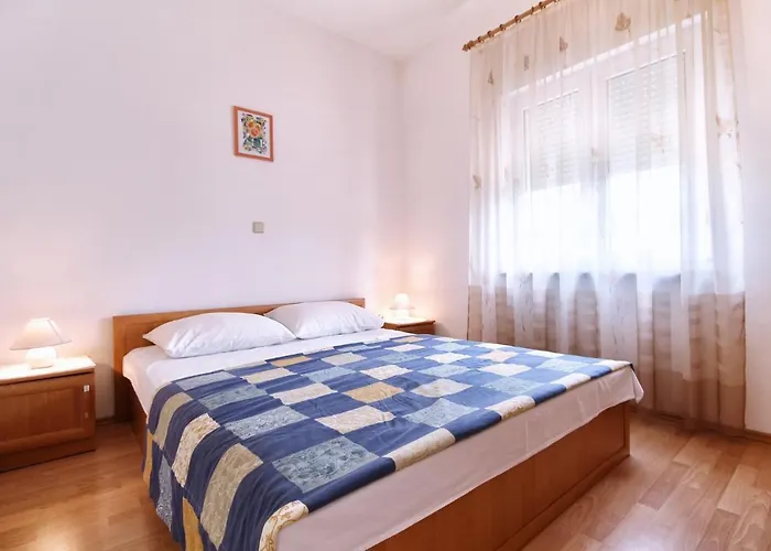 Cukon Apartman *