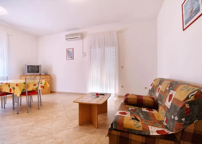Cukon Apartman *